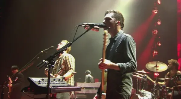 Queens of the Stone Age -- Zénith Paris 2013