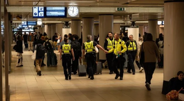 Amsterdam Centraal: Nádraží, které nespí