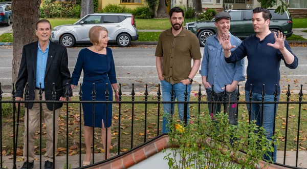 Don't Hate Your House with the Property Brothers