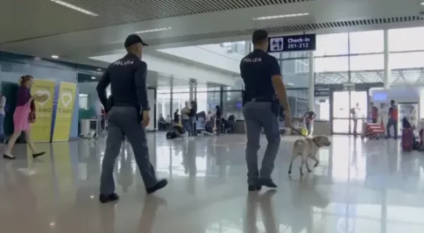 Fiumicino: Operazione Sex & Clean