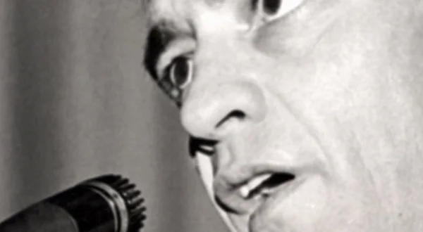 Johnny Cash - Music In Review
