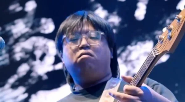 El sueño chino - 24 horas en la China joven | Una noche con estrellas del rock, rebeldes y princesas