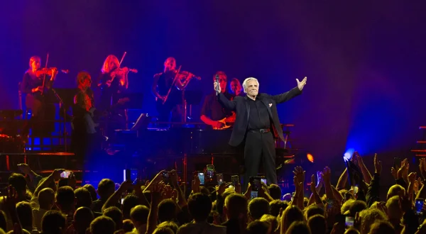 Sardou, autoportrait