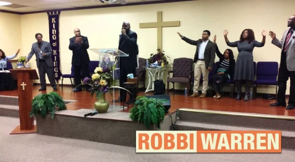 Robbi Warren