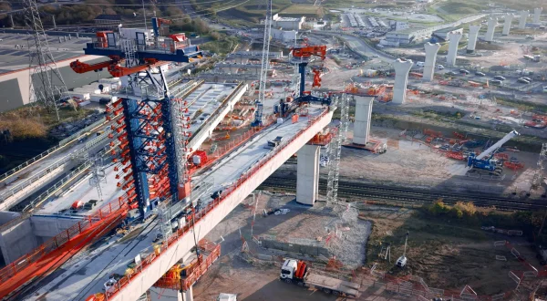 Υπερκατασκευές | Building Giants