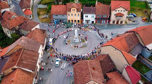 Internacionalni festival folklore i sevdaha Dani ćaske