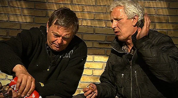 Mens vi venter på at dø - Bygger vi et pissoir