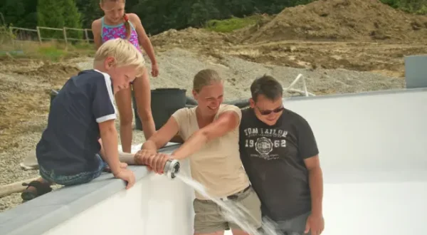 Der Traum vom eigenen Pool - Vom Eigenbau bis zum Luxus-Schwimmbad