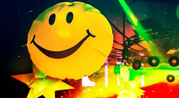 Essential 90s: The Club Classics!