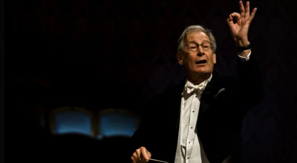 John Eliot Gardiner conducts Bach' Mass in B minor
