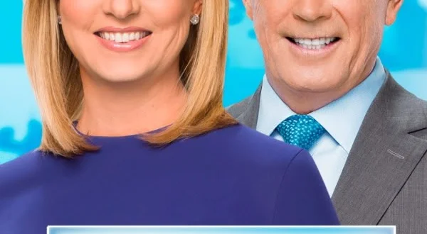 Hosts John Roberts and Sandra Smith