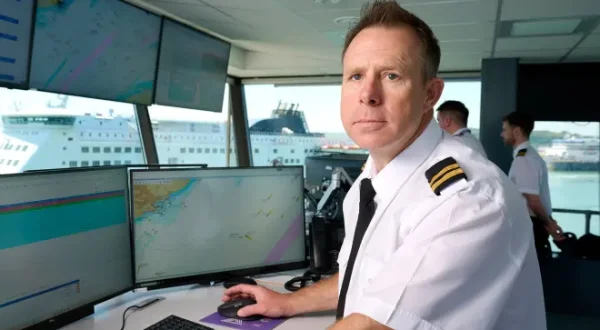 Dover 24/7: Britain's Busiest Port