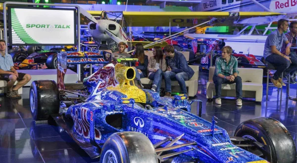 Sport und Talk aus dem Hangar-7 Spezial