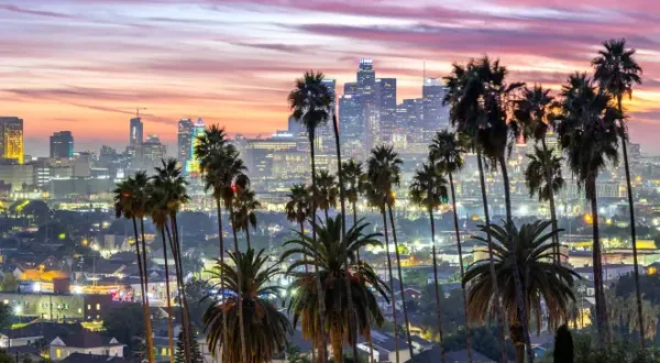 L.A. Calling: Simone’s Hollywood Stories