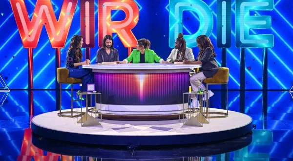 Wir gegen die! Die Kebekus Geschwister Show