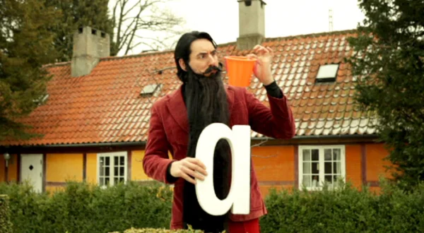 Skæg med bogstaver - Å