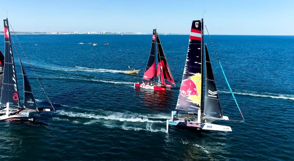 Speed Catamarans GC32
