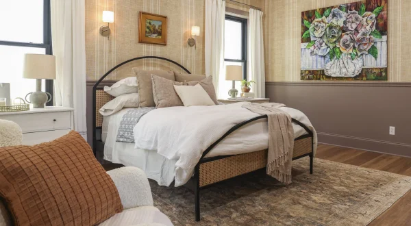 Mother & Daughter Renovate