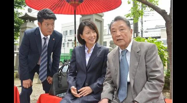 おかしな刑事 居眠り刑事とエリート女警視の父娘捜査