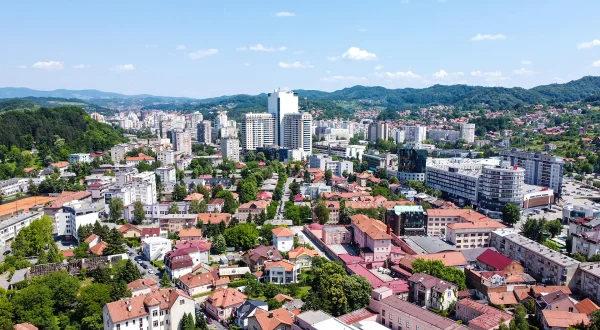 Razglednica Tuzla danas