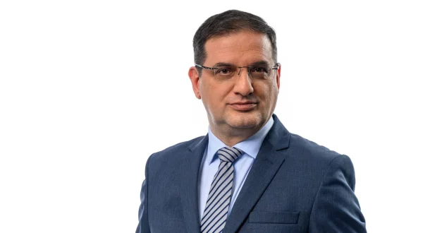 Za stolom sa Apostolom