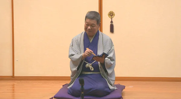 昔昔亭桃太郎～ご存じ異色の一門・昔昔亭の総帥！