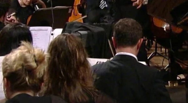 Lucerne Festival: Abbado Conducts Mahler No. 1