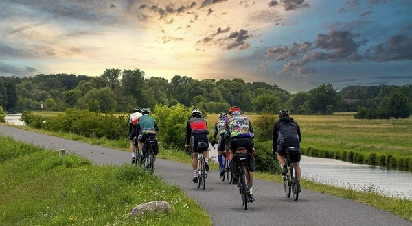 Flusslinien - Die großen Radwege Mitteldeutschlands