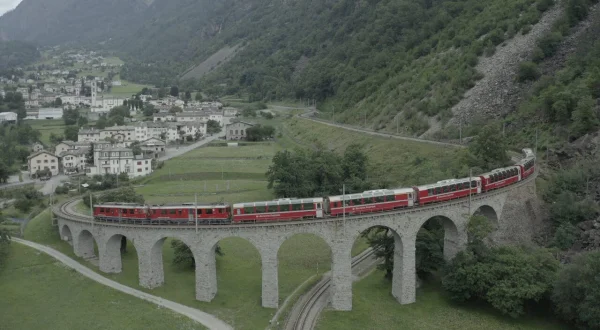 Traumhafte Bahnstrecken der Schweiz II: Im "Bernina Express" von St. Moritz nach Tirano
