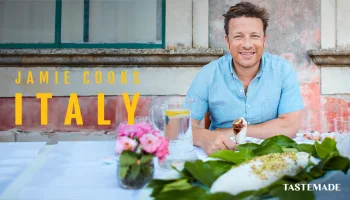 Jamie Oliver Cooks Italy