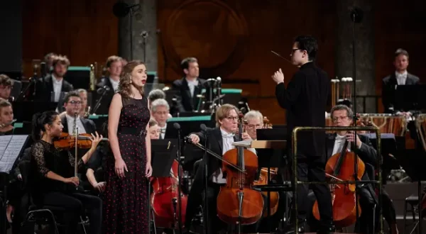 Orchestre National du Capitole de Toulouse, E. Dreisig, T. Peltokoski : Wagner, Strauss, Bruckner