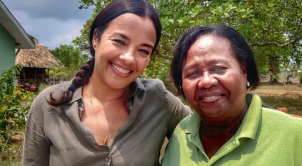 Wilde Karibik mit Liz Bonnin