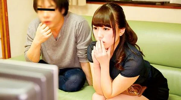 ★シロ●トAV鑑賞～個室に男女2人きりで観せたら即ハメ中●しヤリまくりw～