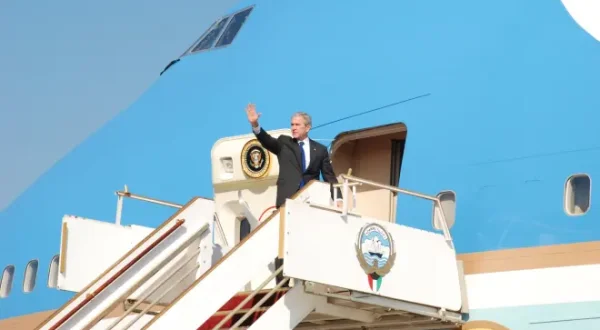 Air Force One : à bord du vaisseau américain