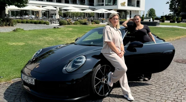 She makes money – Geld. Macht. Gerechtigkeit.