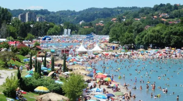 Ljeto u Tuzli, ljeto na Panonskim Jezerima
