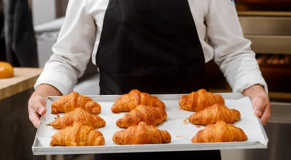 Rastući Apetit Za Kroasanima