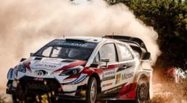 Famille Delecour : les Fous du volant