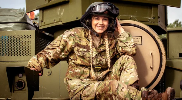 Motor Mille og uniformerne - Soldat
