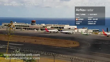 Madeira Airport Planespotting - Cassiano's Snack Bar