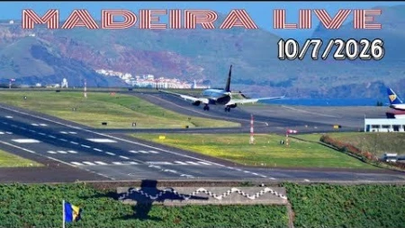 Madeira Airport - CR7 - LPMA