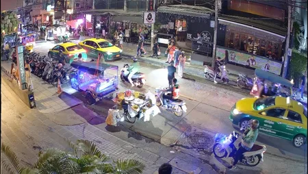 Bangkok - Sukhumvit Soi 11 - El Gaucho - مشاهدة التلفزيون عبر الإنترنت مجانًا | بث مباشر للقنوات التلفزيونية