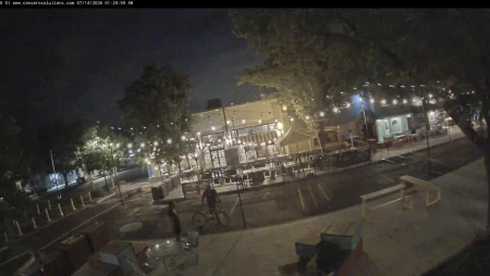 G Street - Woodstock's Pizza Fun Cam