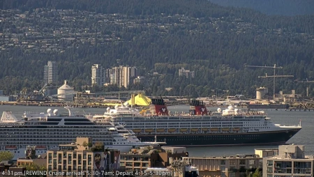 Vancouver Harbour - Canada Place Cruise Ship Terminal